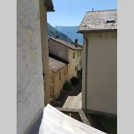 Bezauberndes Haus Fuer Erholsame Ferien Im Puschlav *