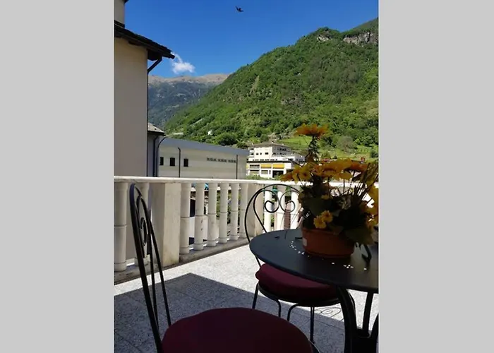 Bezauberndes Haus Fuer Erholsame Ferien Im Puschlav 度假居 *